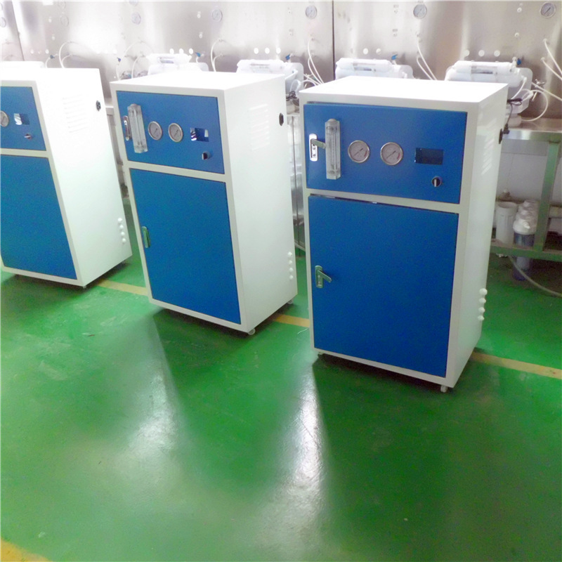 藍白商務(wù)純(chún)水(shuǐ)機4